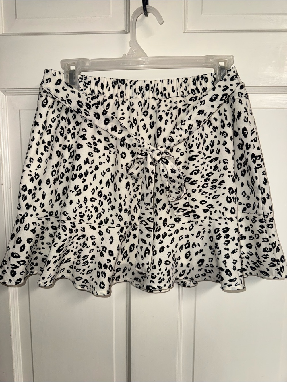 Alter’d State Cream & Black Leopard Print Tie-Waist Skirt